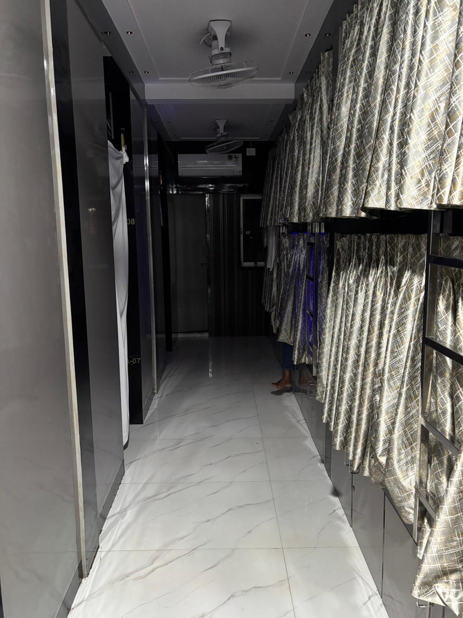 Asian Dormitory — Photos 1